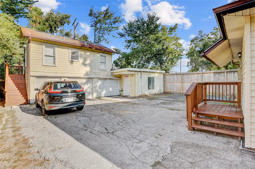 Photo 5 of 610 Columbia Street, Houston, TX