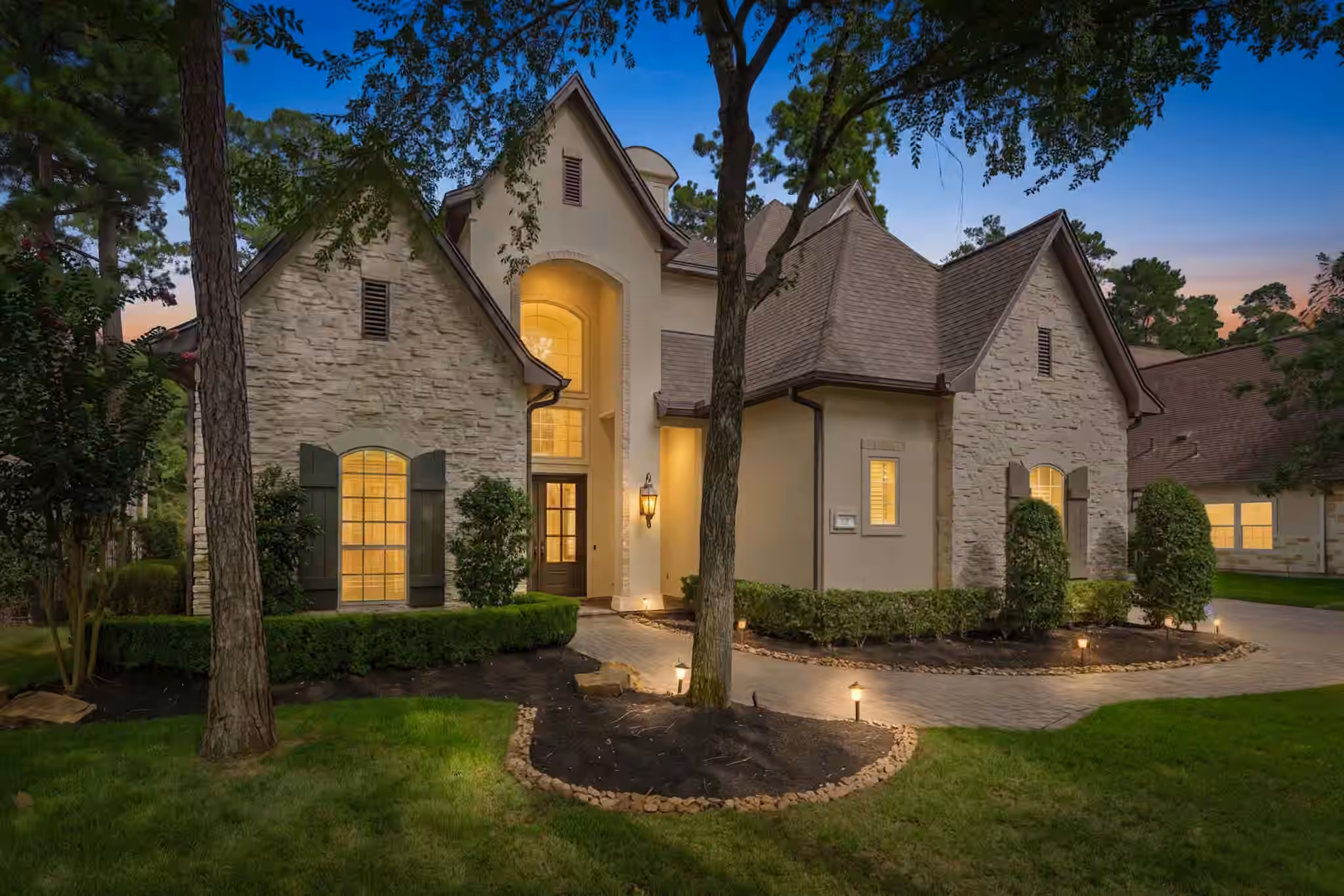 Photo of 98 W Ambassador Bend, The Woodlands, TX