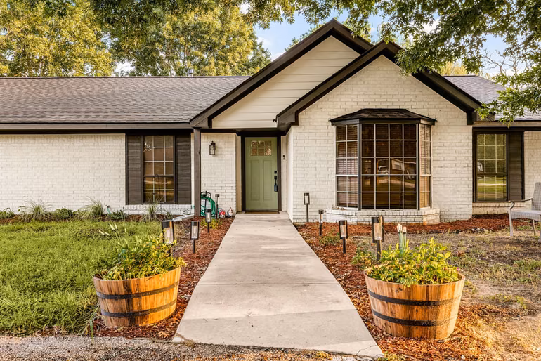 Photo of 805 Redberry Hill Road, Baytown, TX 77521