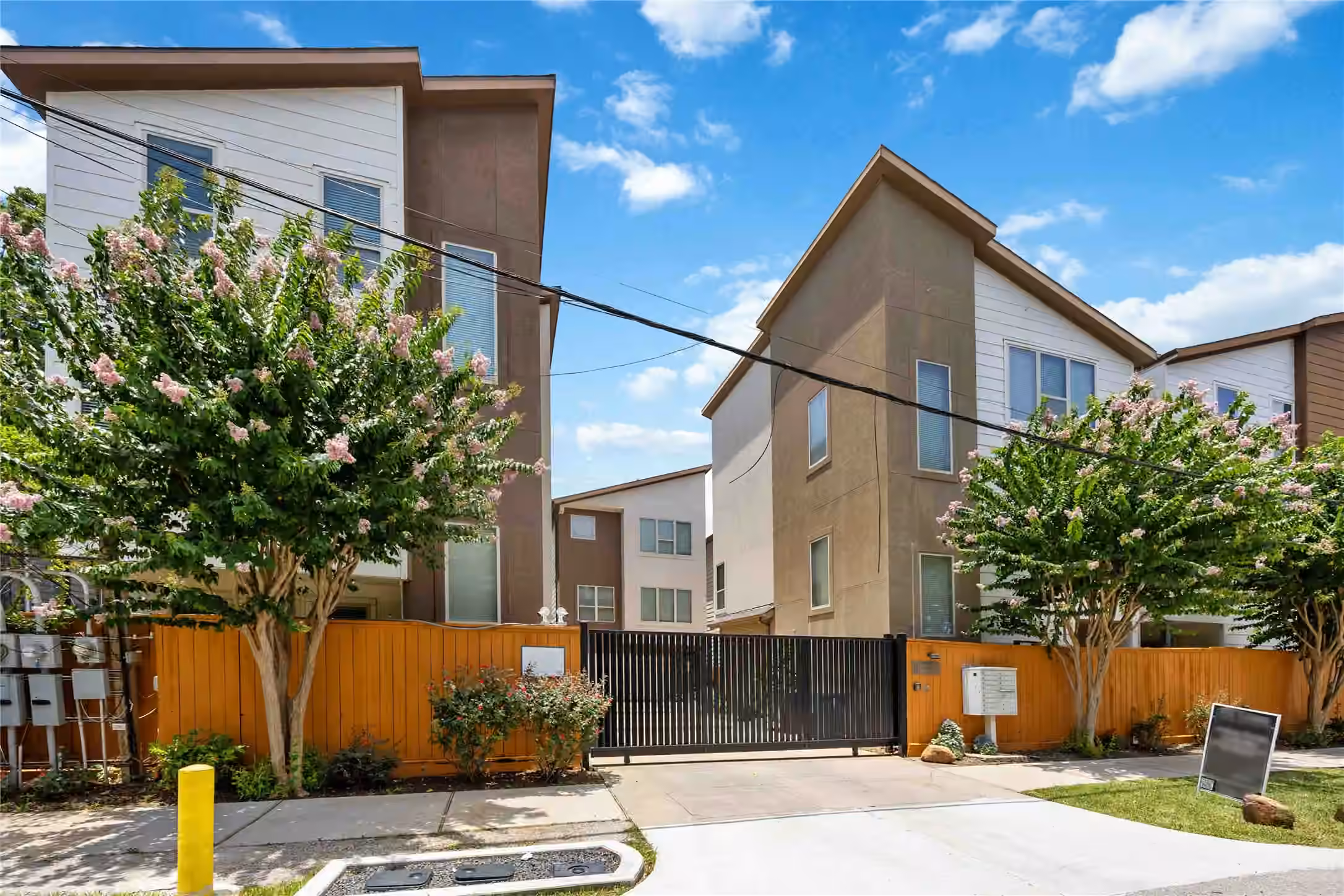 Photo of 1529 Malone Street, Houston, TX