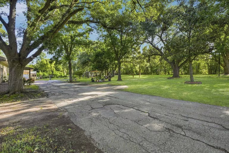 Photo 2 of 3725 Fuqua Street, Houston, TX
