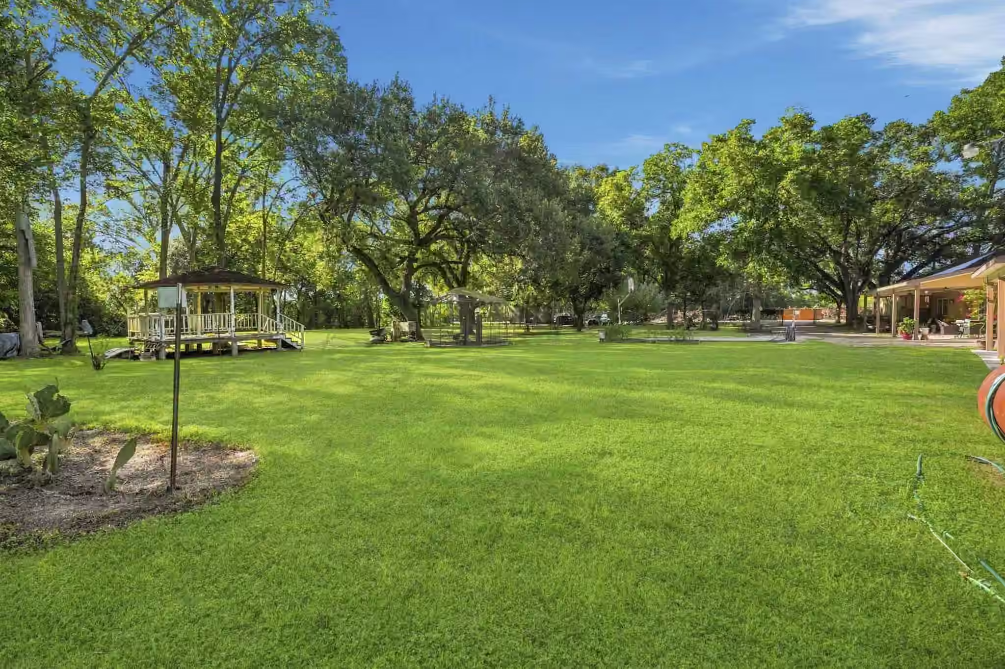 Photo 7 of 3725 Fuqua Street, Houston, TX