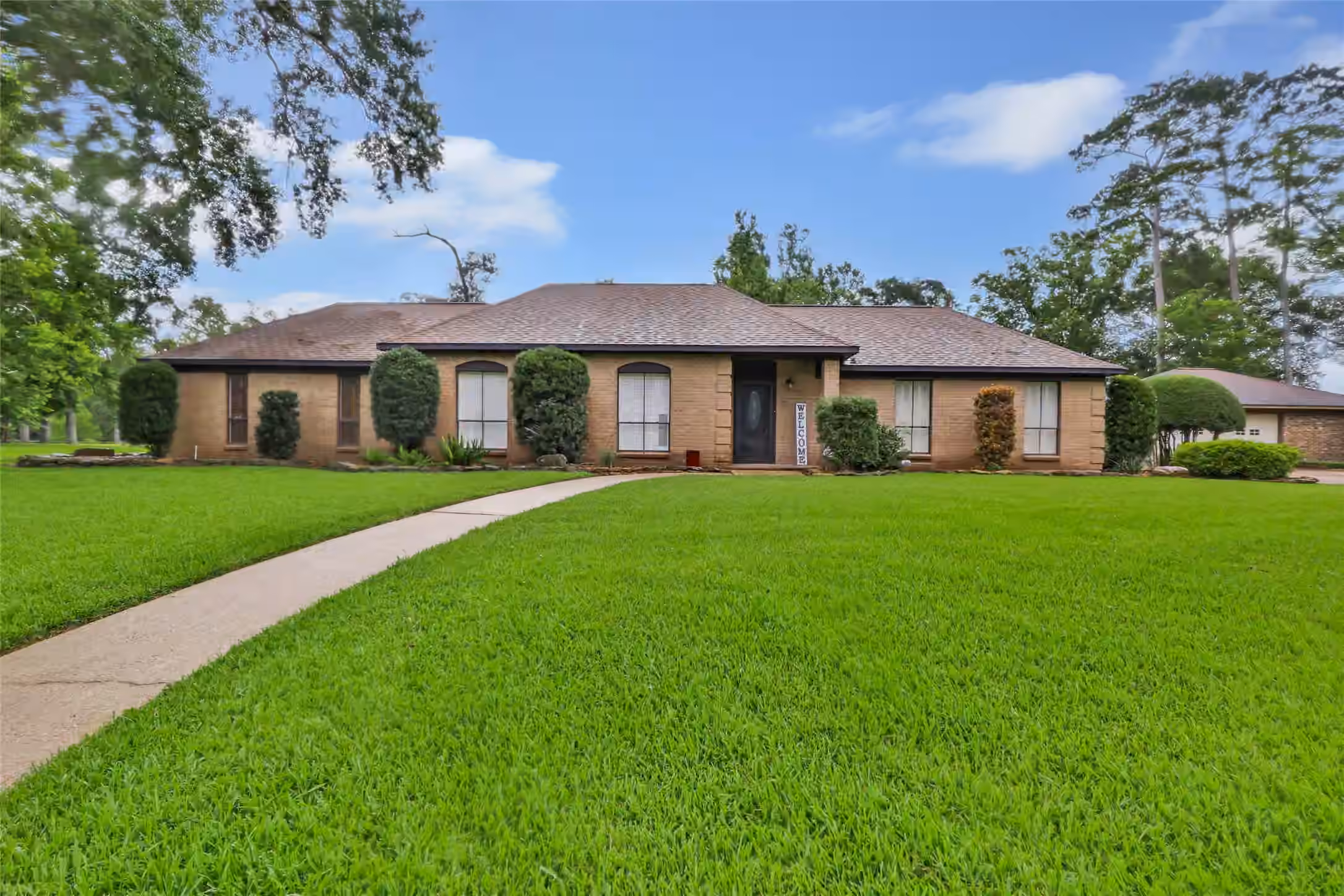 Photo of 30 Little John Lane, Dayton, TX 77535