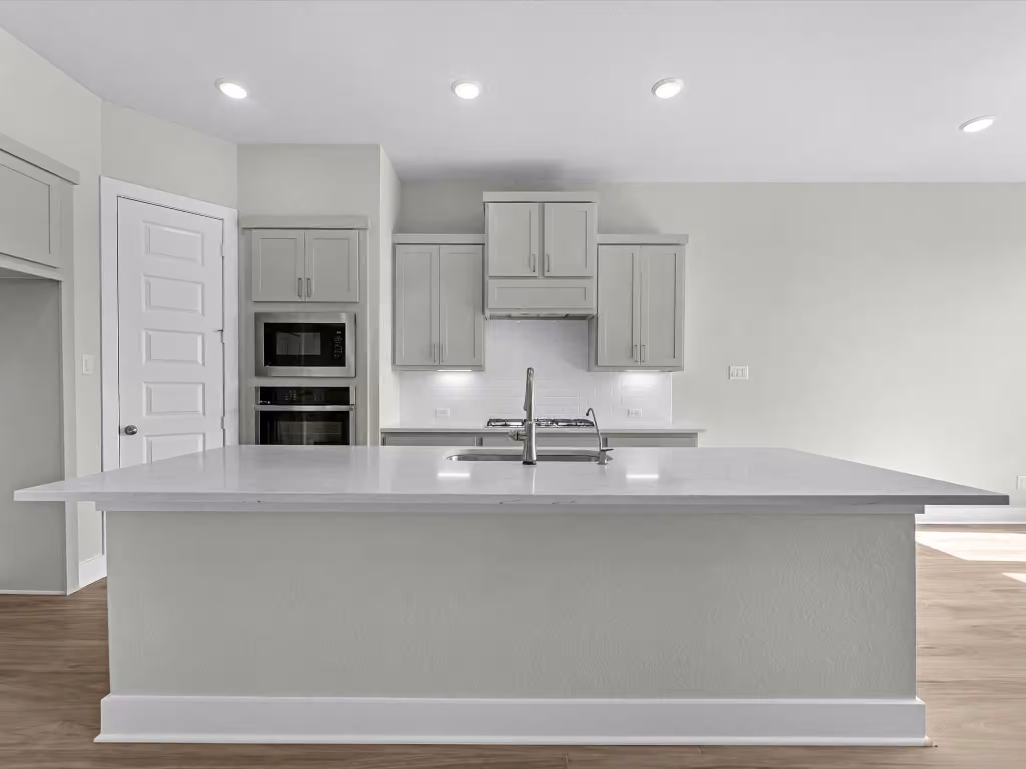 Photo 2 of 22622 Ruby Forest Road, Tomball, TX