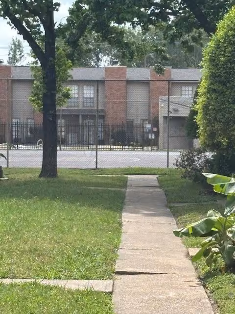Photo 2 of 10501 South Drive 246, Houston, TX