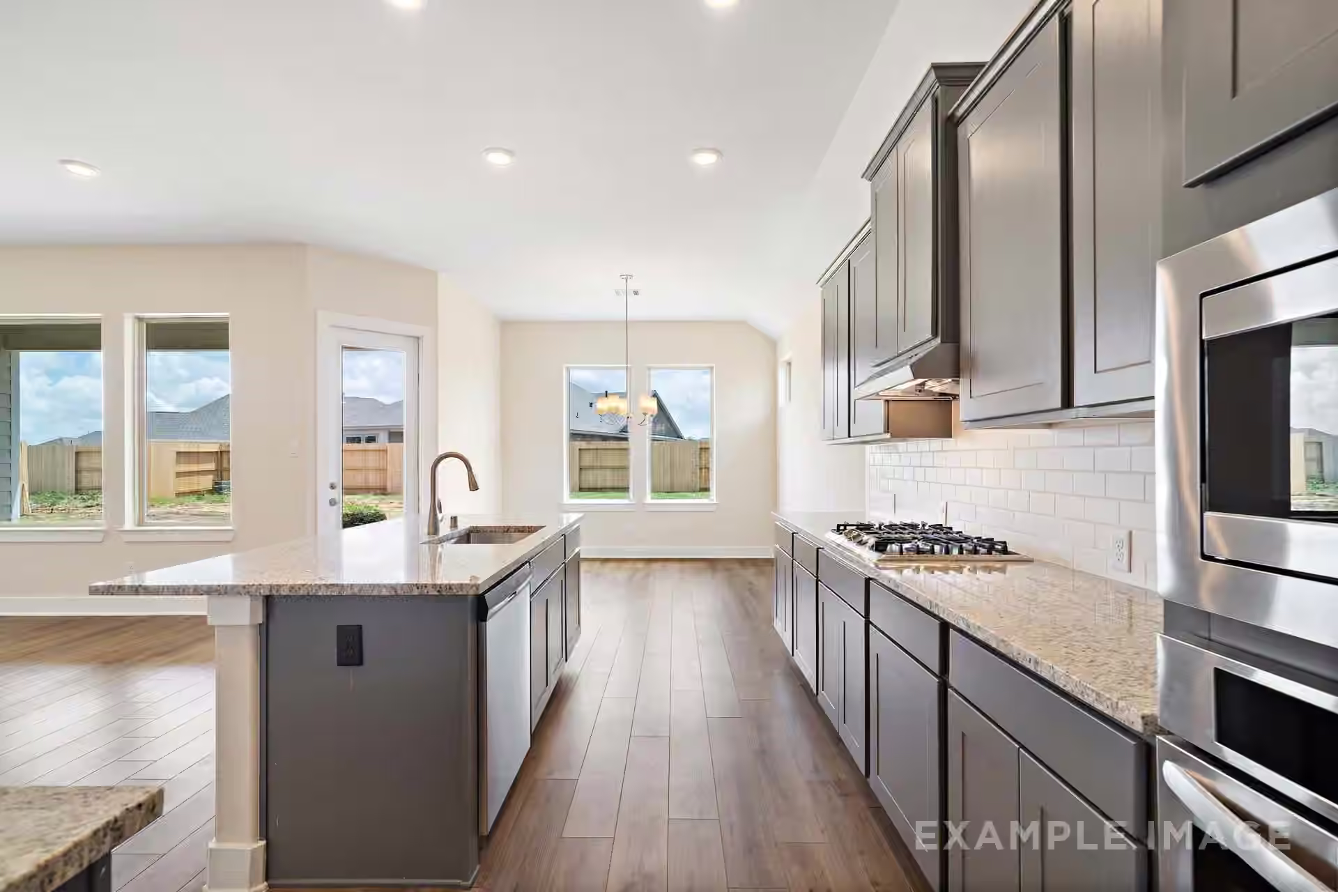 Photo 6 of 13605 Fairway Arbor Drive, Texas City, TX