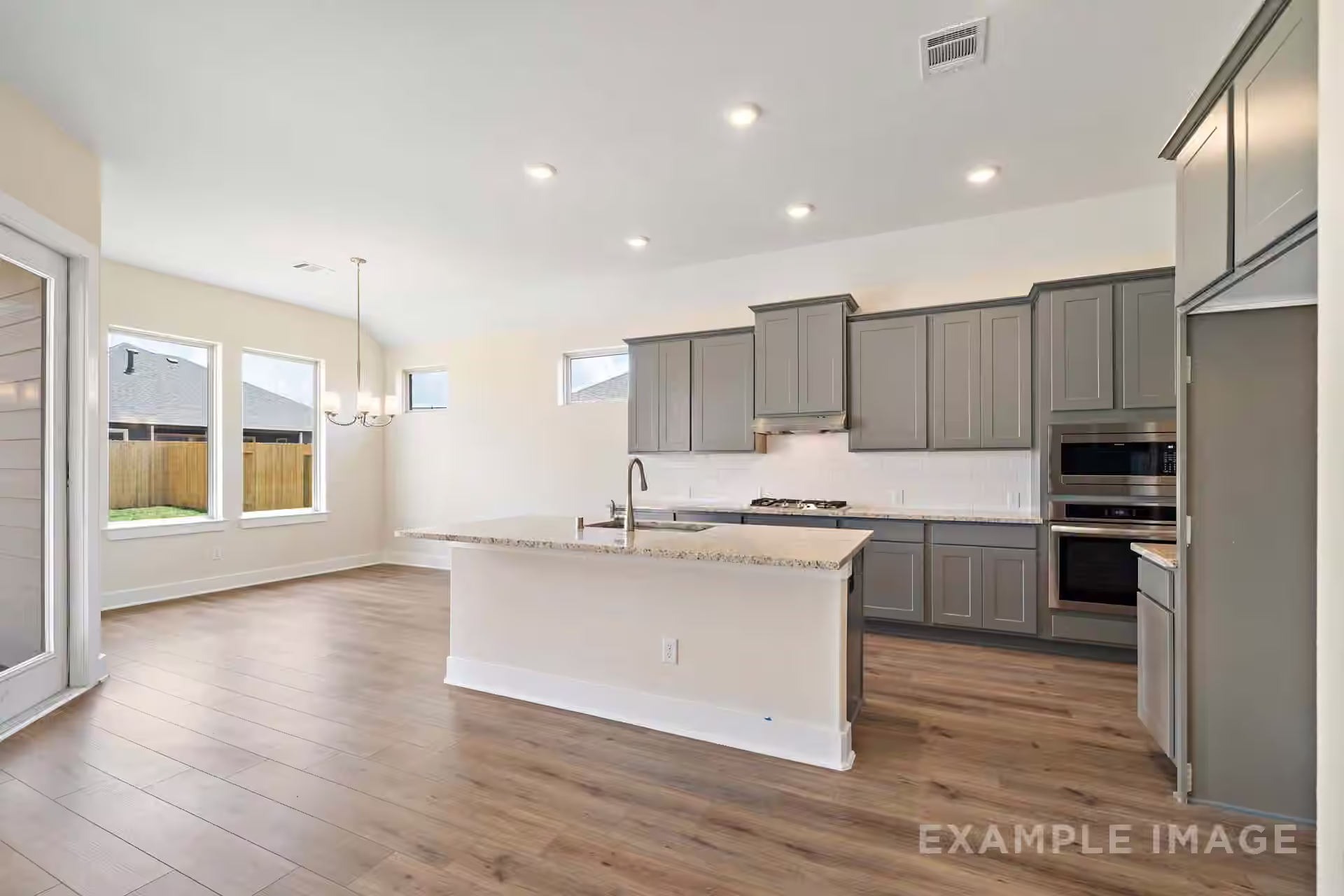Photo 7 of 13605 Fairway Arbor Drive, Texas City, TX