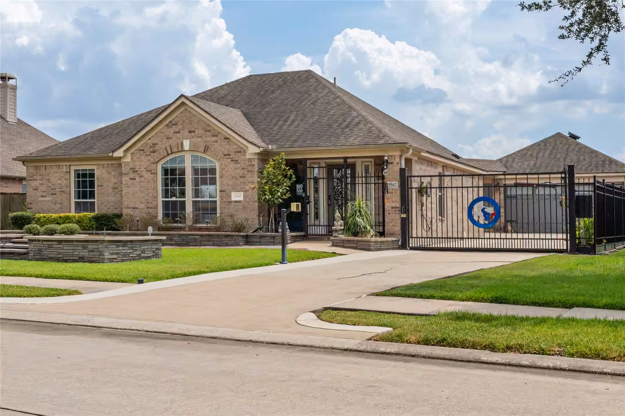 Photo 3 of 9542 Bearden Creek Lane, Humble, TX