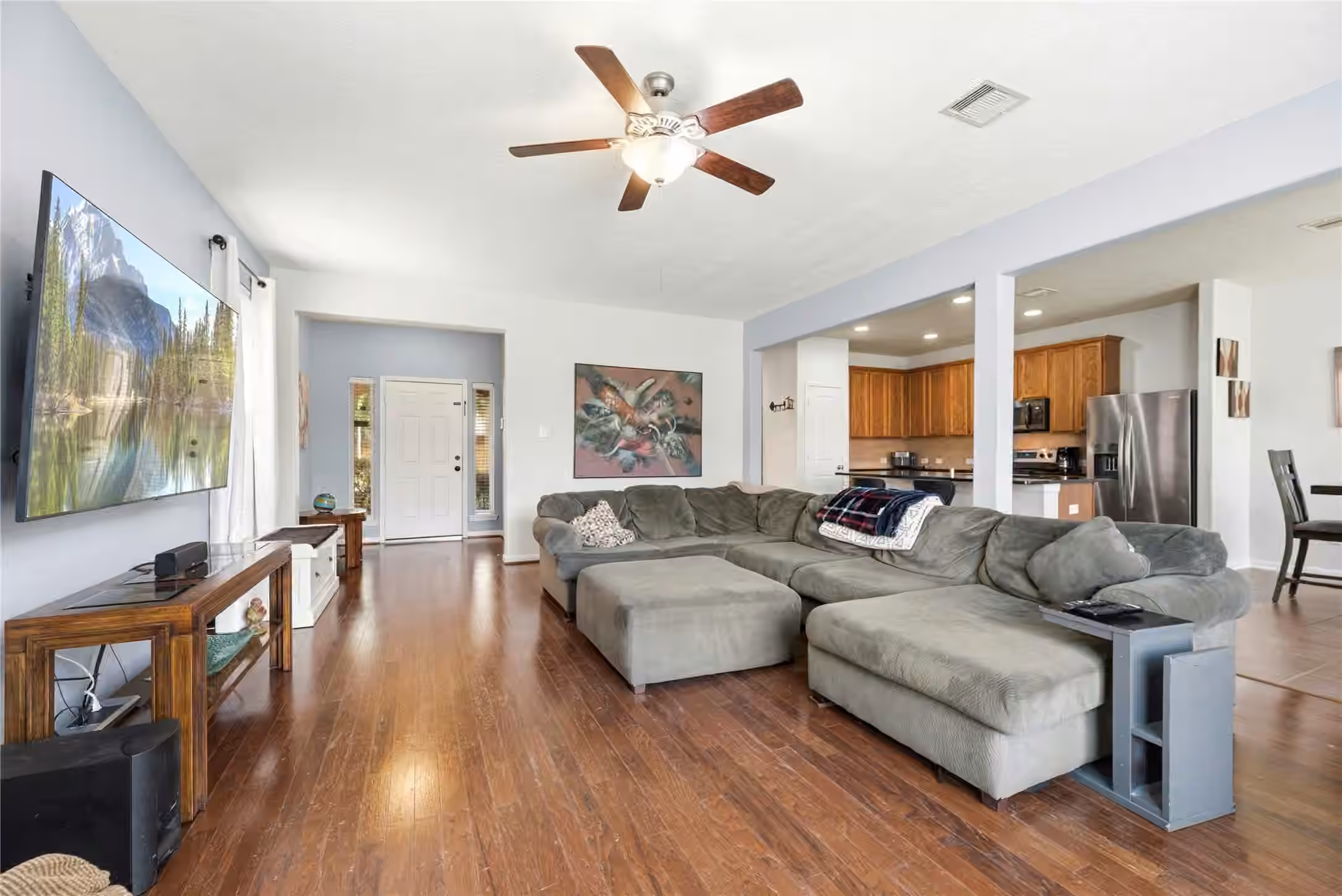 Photo 4 of 20619 Summer Retreat Lane, Cypress, TX
