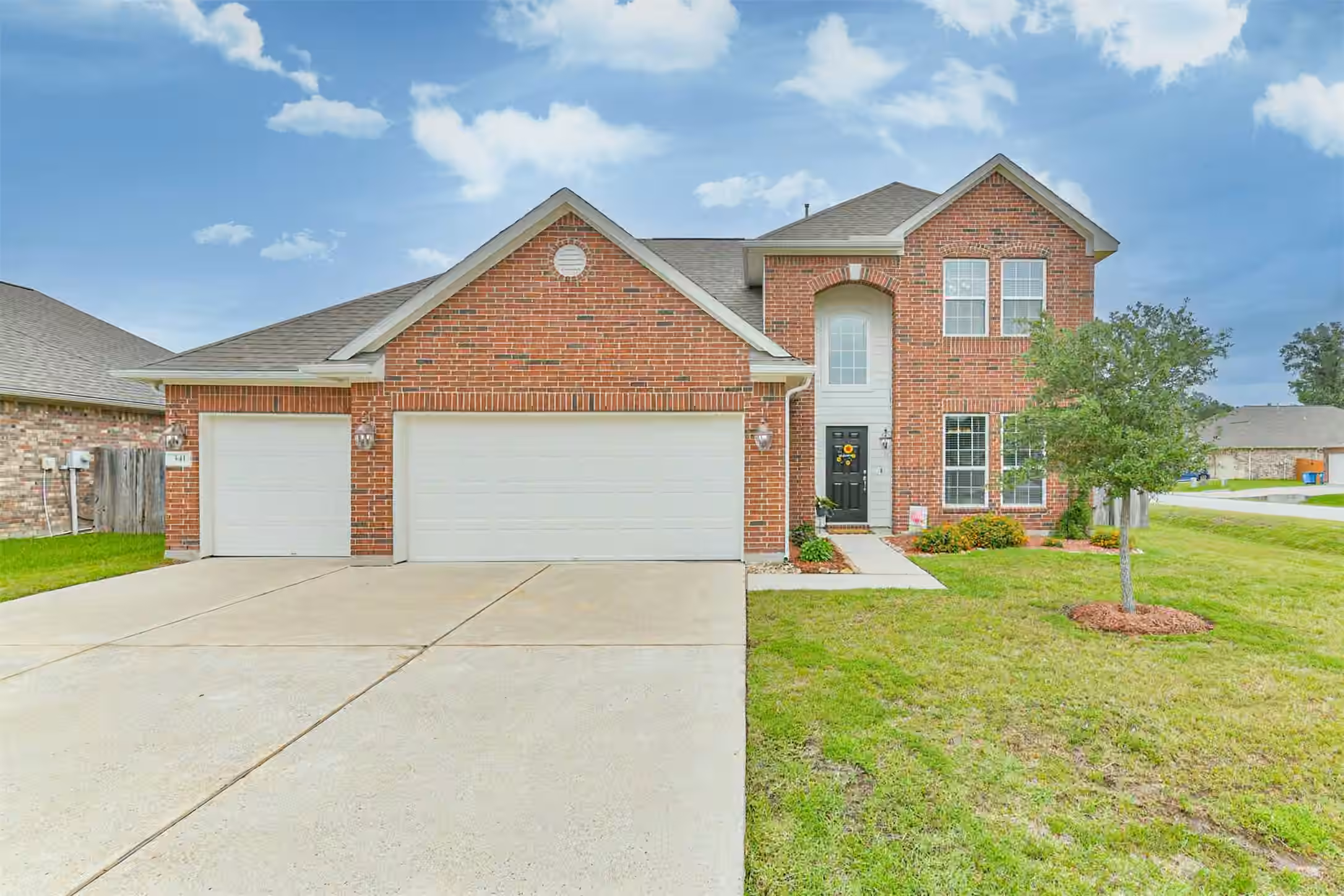 Photo 2 of 341 Gallant Fox Way, New Caney, TX