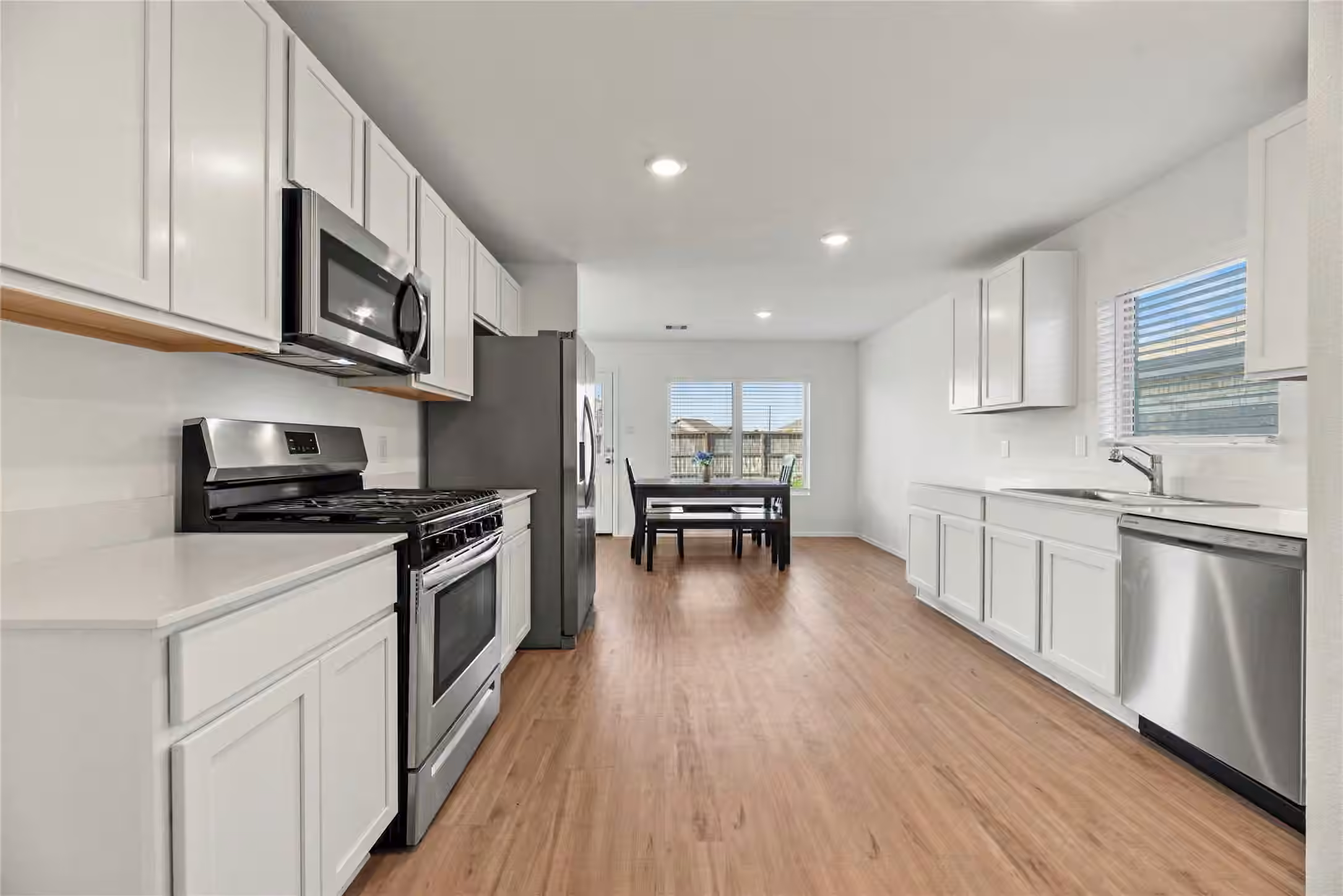 Photo 5 of 7303 Clover Chase Drive, Katy, TX