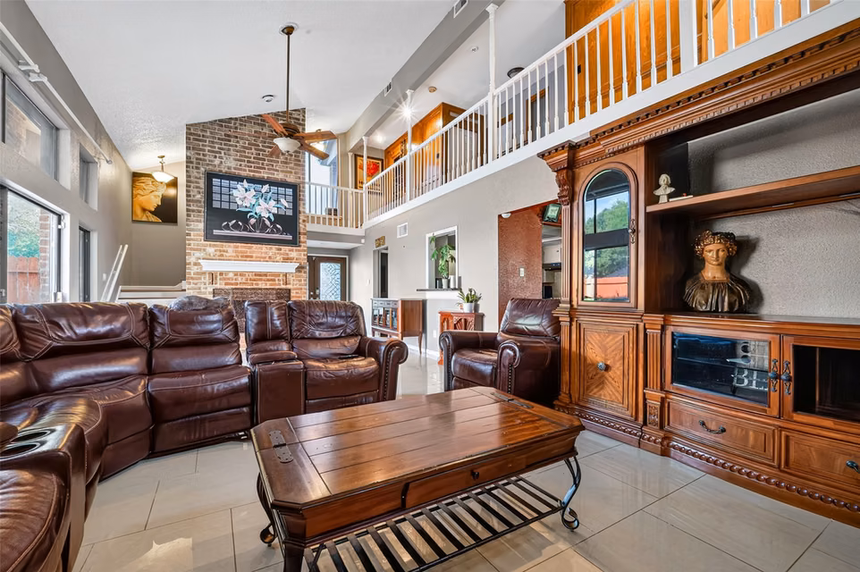 Photo 4 of 16526 De Lozier Street, Houston, TX
