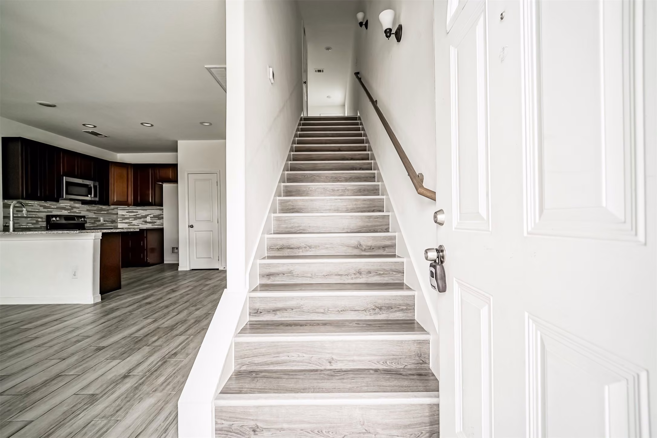 Photo 7 of 16888 Kempwood, Montgomery, TX