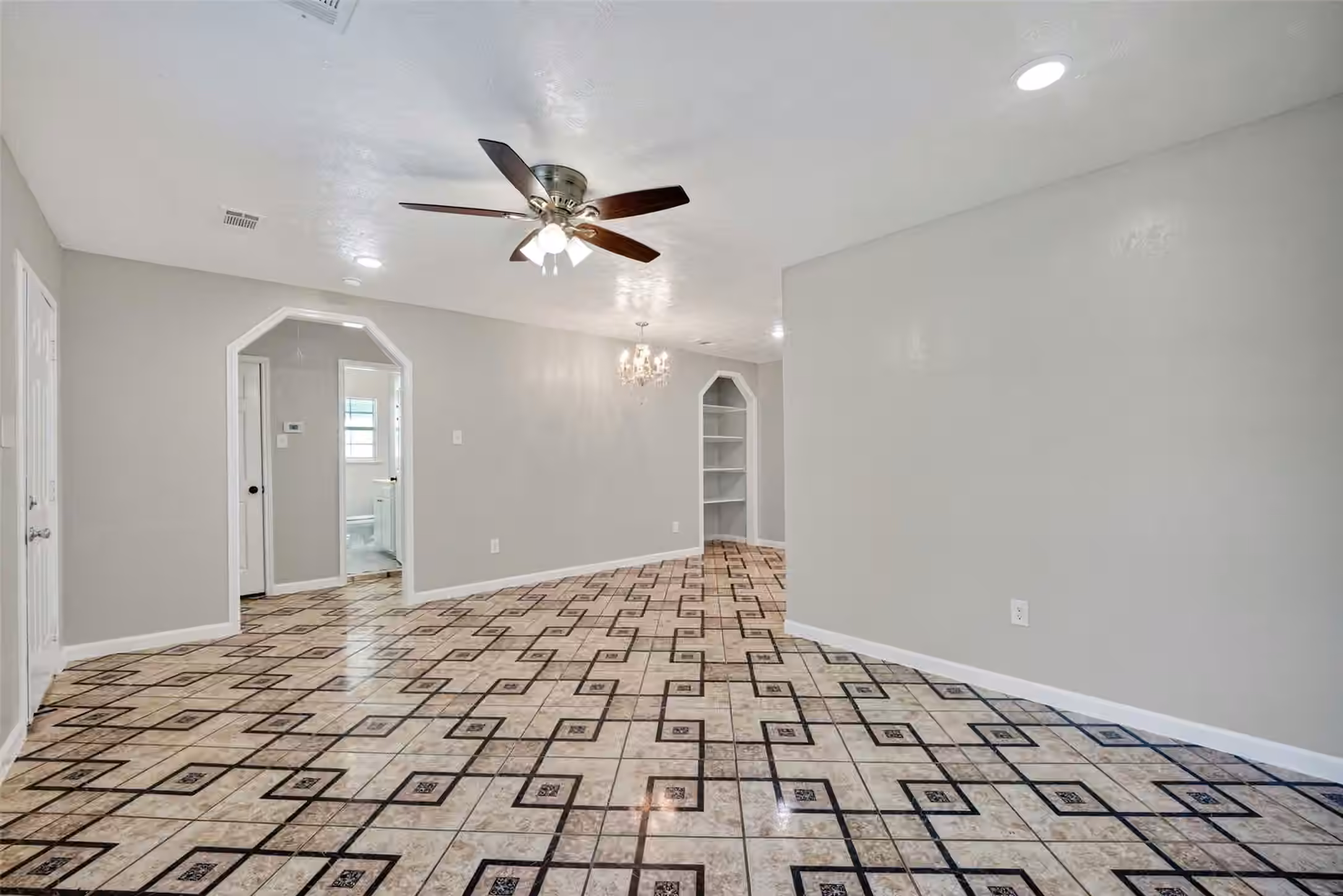 Photo 3 of 7542 Bywood Street, Houston, TX