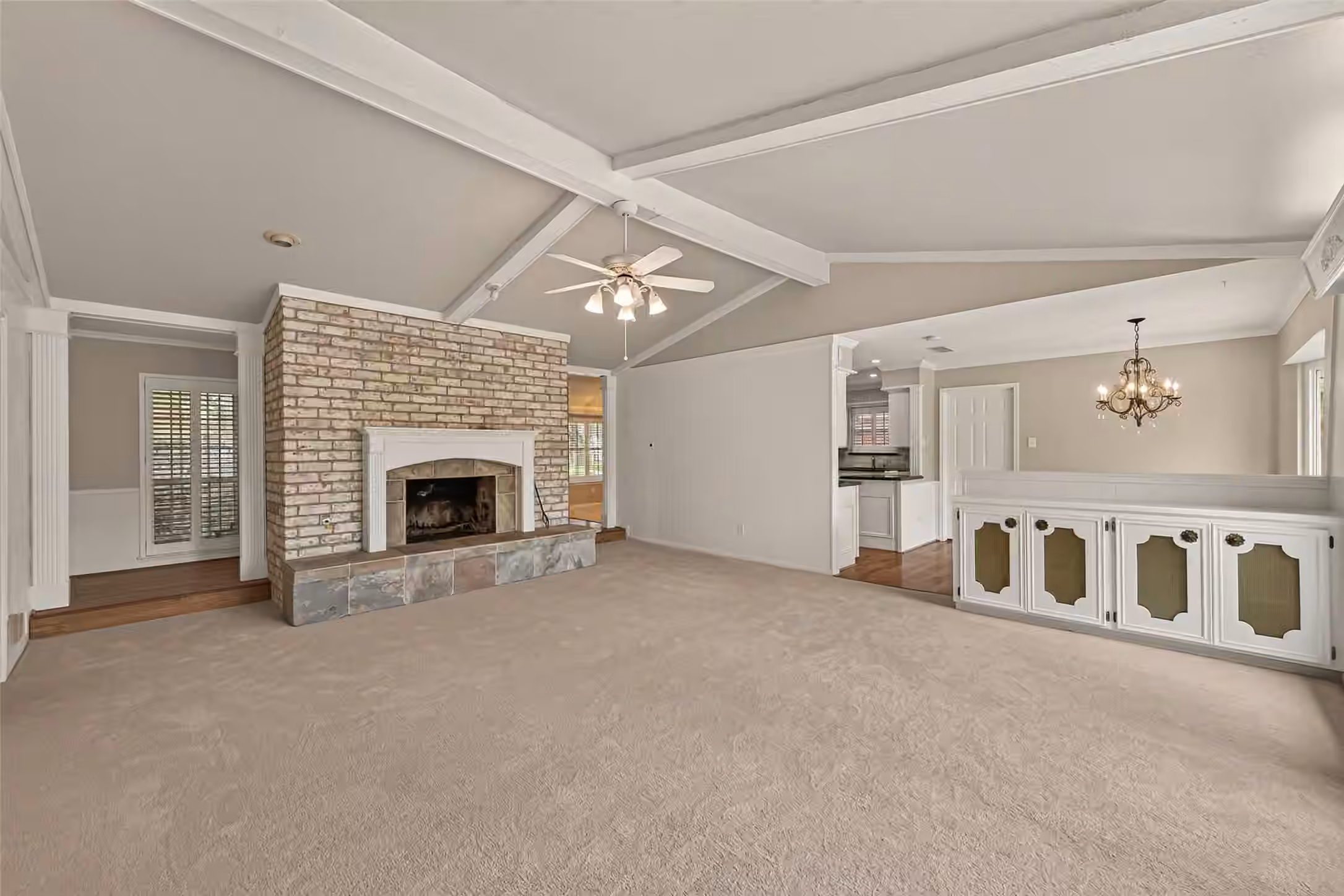 Photo 6 of 15606 Australia Street, Jersey Village, TX