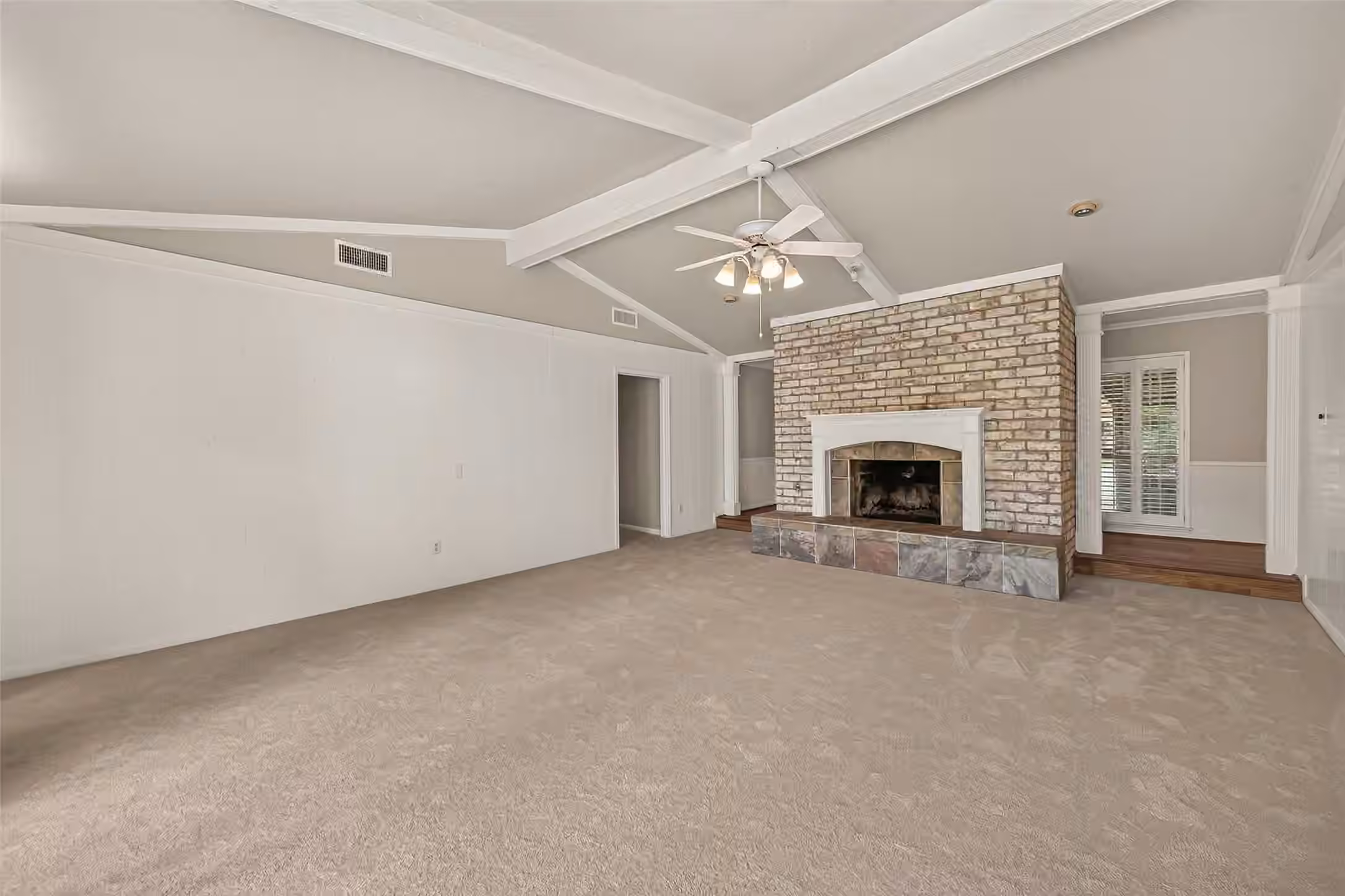 Photo 7 of 15606 Australia Street, Jersey Village, TX
