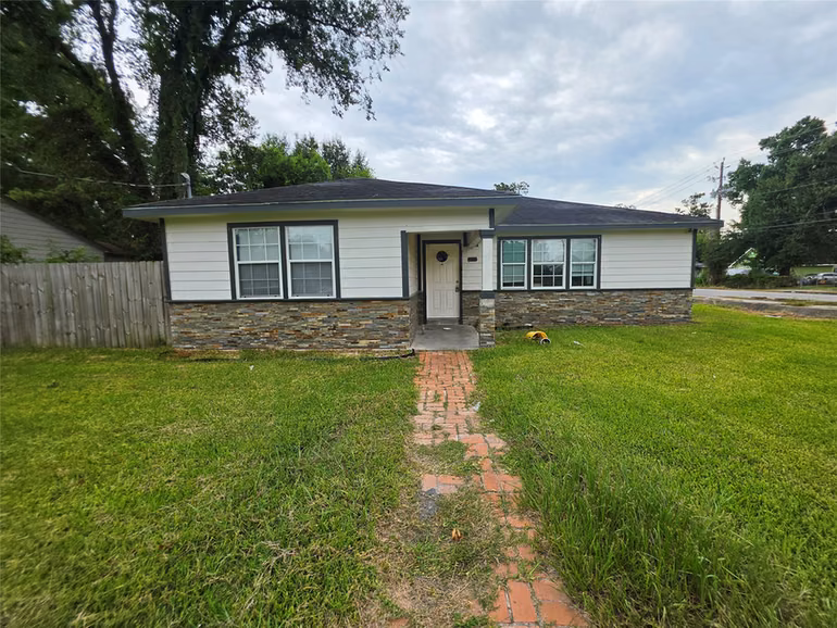 Photo of 8202 Laura Koppe Road, Houston, TX 77028