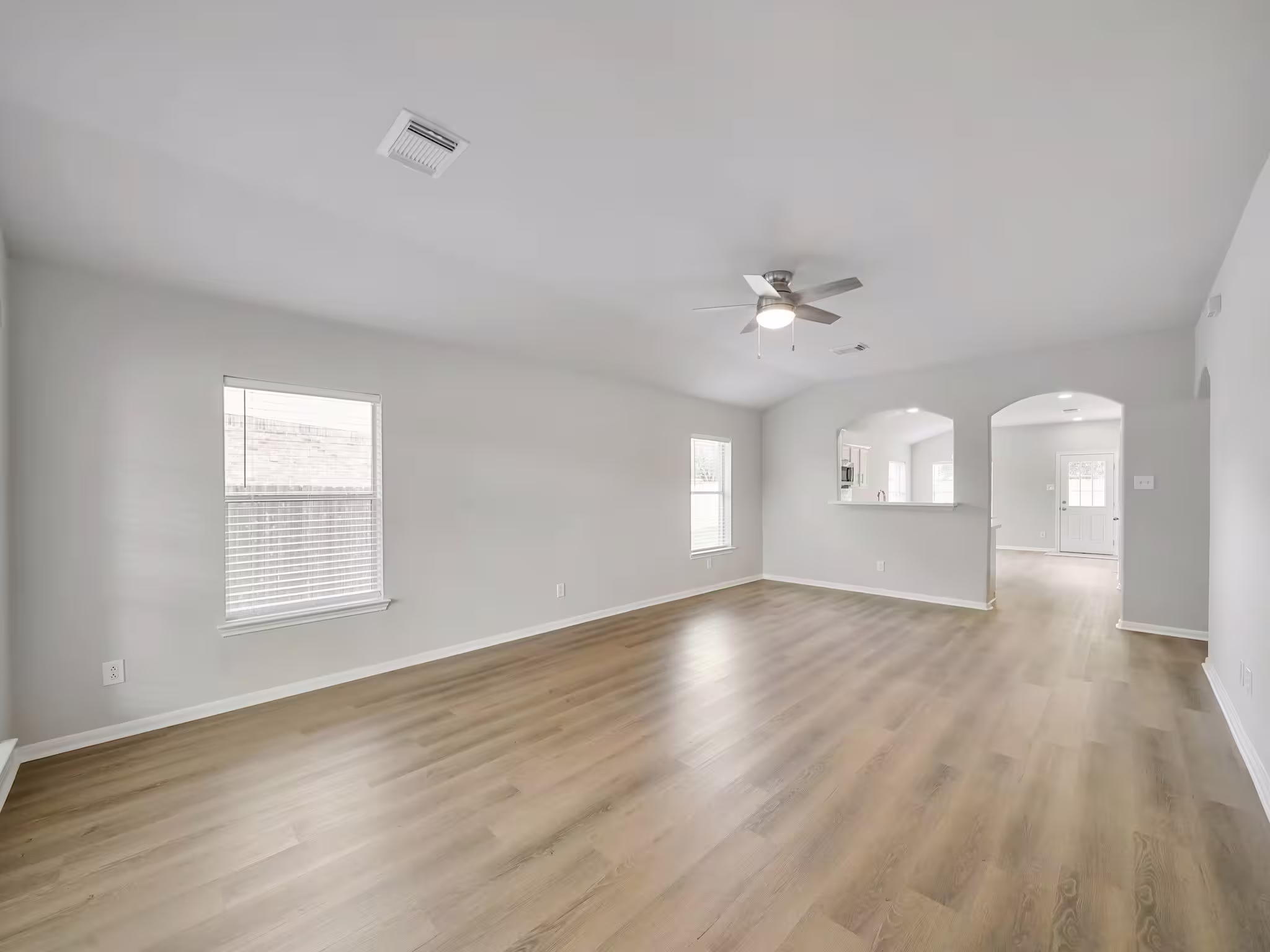 Photo 4 of 21006 Wildbrook Canyon Court, Katy, TX