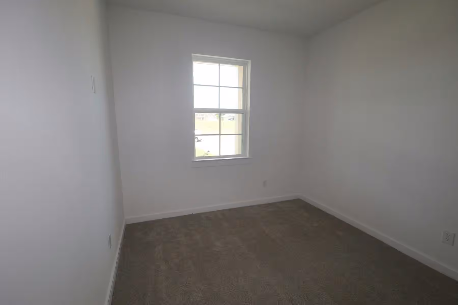 Photo 3 of 11402 Old Fashion Circle, Mont Belvieu, TX