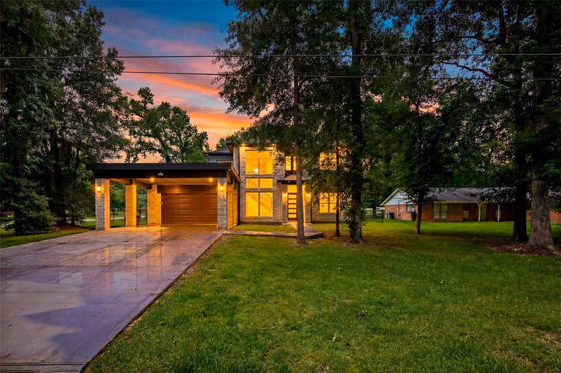 Photo of 355 County Road 3664, Splendora, TX 77372
