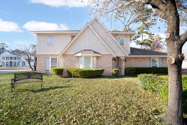 Photo 3 of 5214 Lodge Creek Drive, Houston, TX
