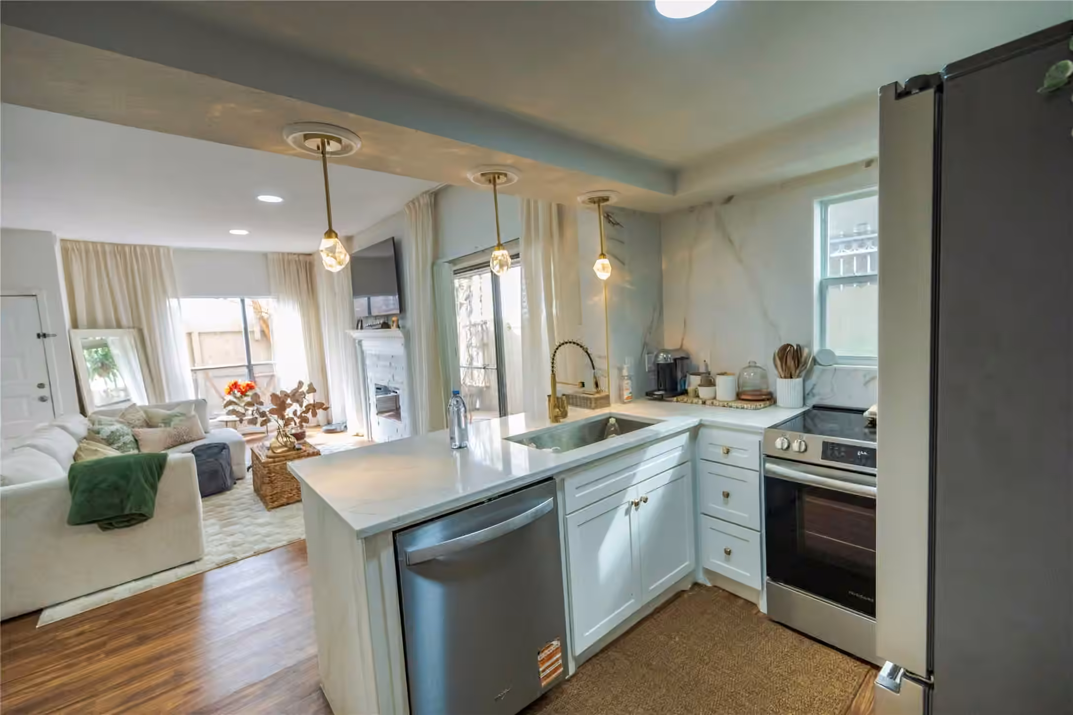 Photo 2 of 1829 Augusta Drive 1, Houston, TX