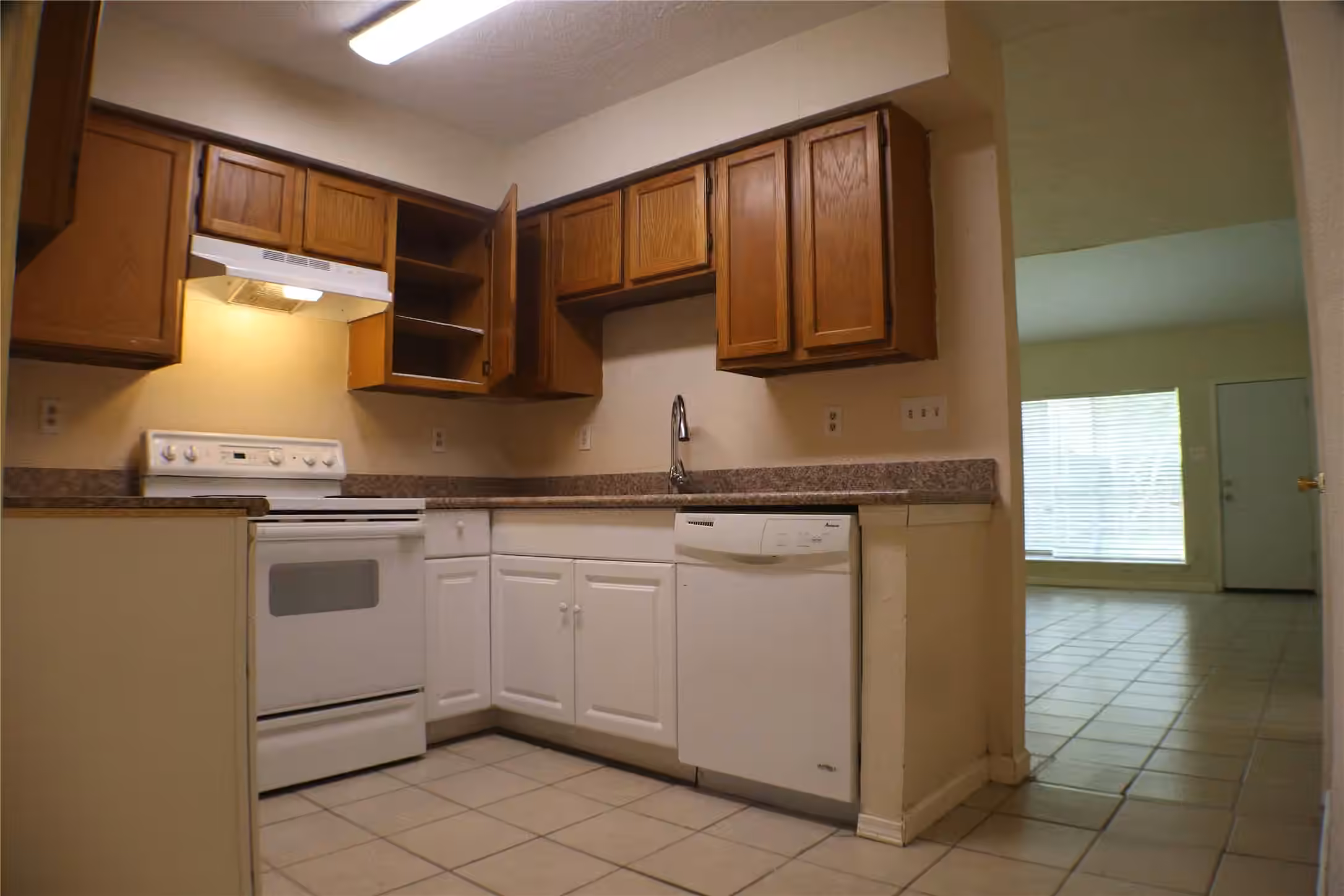 Photo 6 of 19307 Lazy Valley Drive, Katy, TX