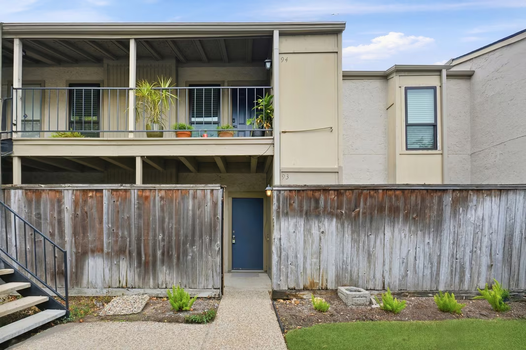 Photo of 5711 Sugar Hill Drive 93, Houston, TX