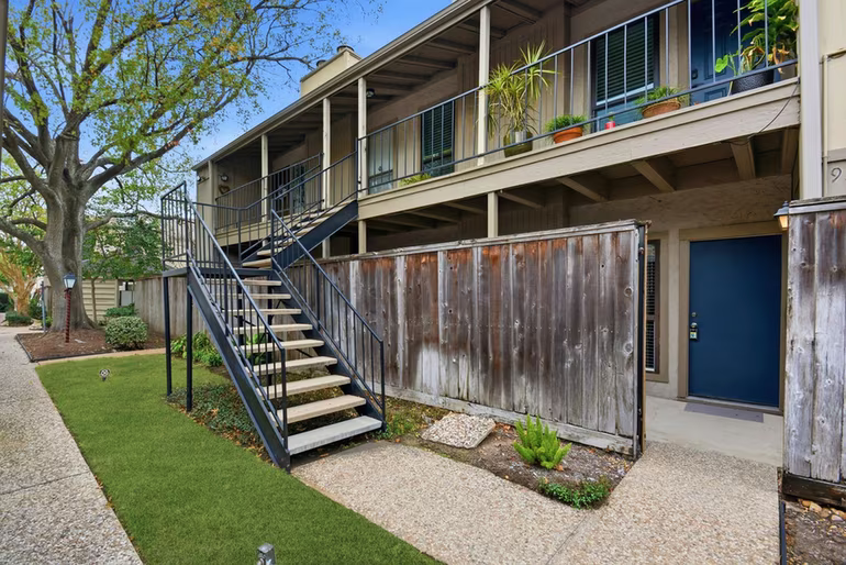 Photo 2 of 5711 Sugar Hill Drive 93, Houston, TX