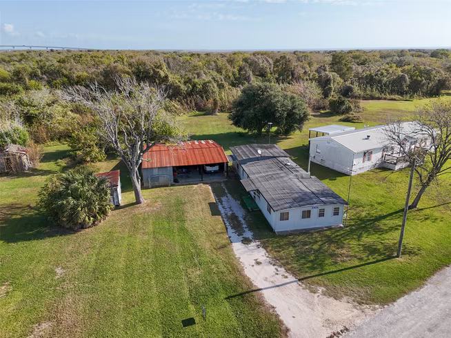 Photo 6 of 686 County Road 257, Matagorda, TX