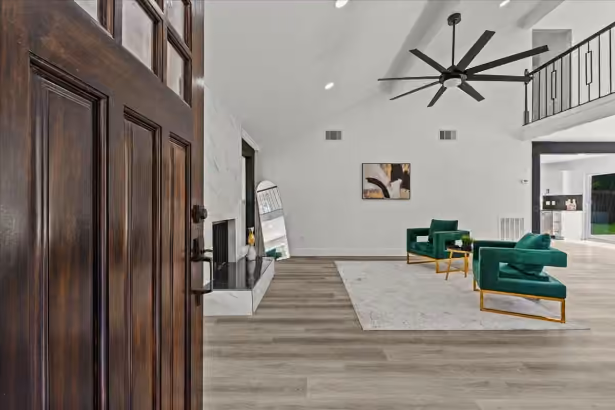 Photo 2 of 3907 Club Valley Drive, Houston, TX