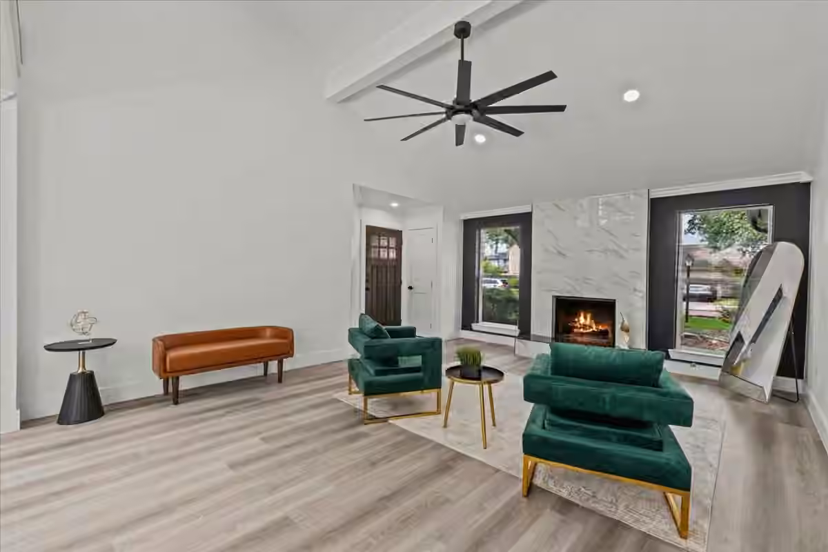 Photo 5 of 3907 Club Valley Drive, Houston, TX