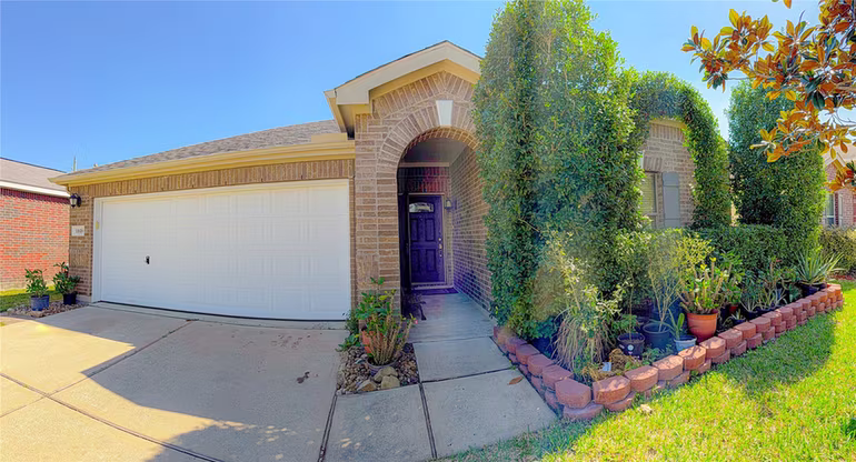 Photo of 11618 Wren Crossing Drive, Houston, TX 77038