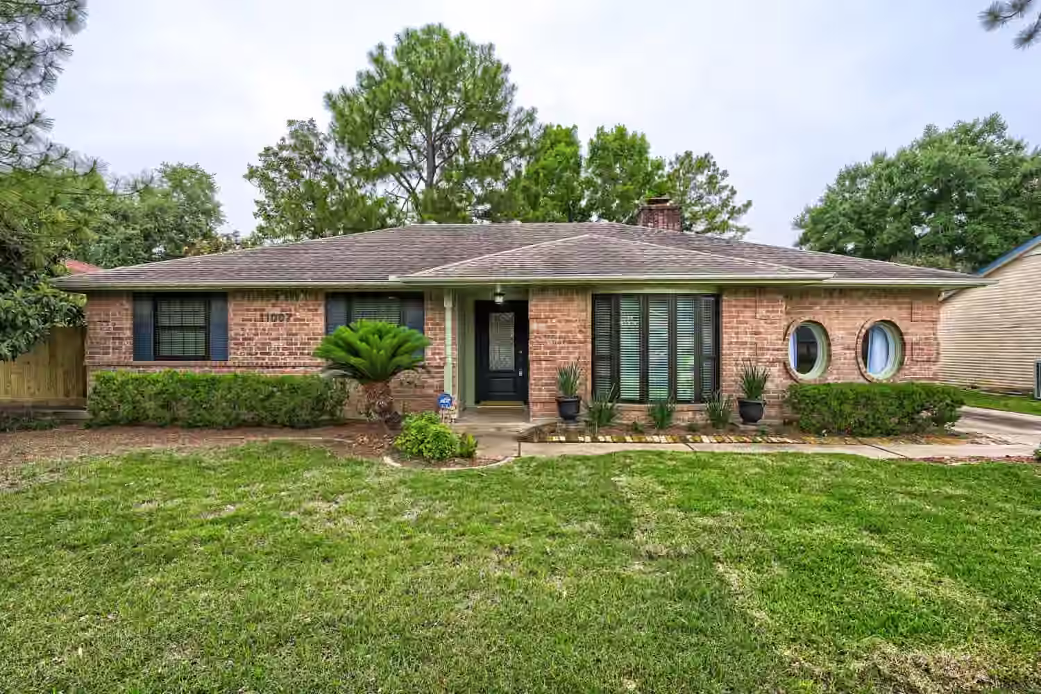 Photo of 11007 Ensbrook Drive, Houston, TX 77099