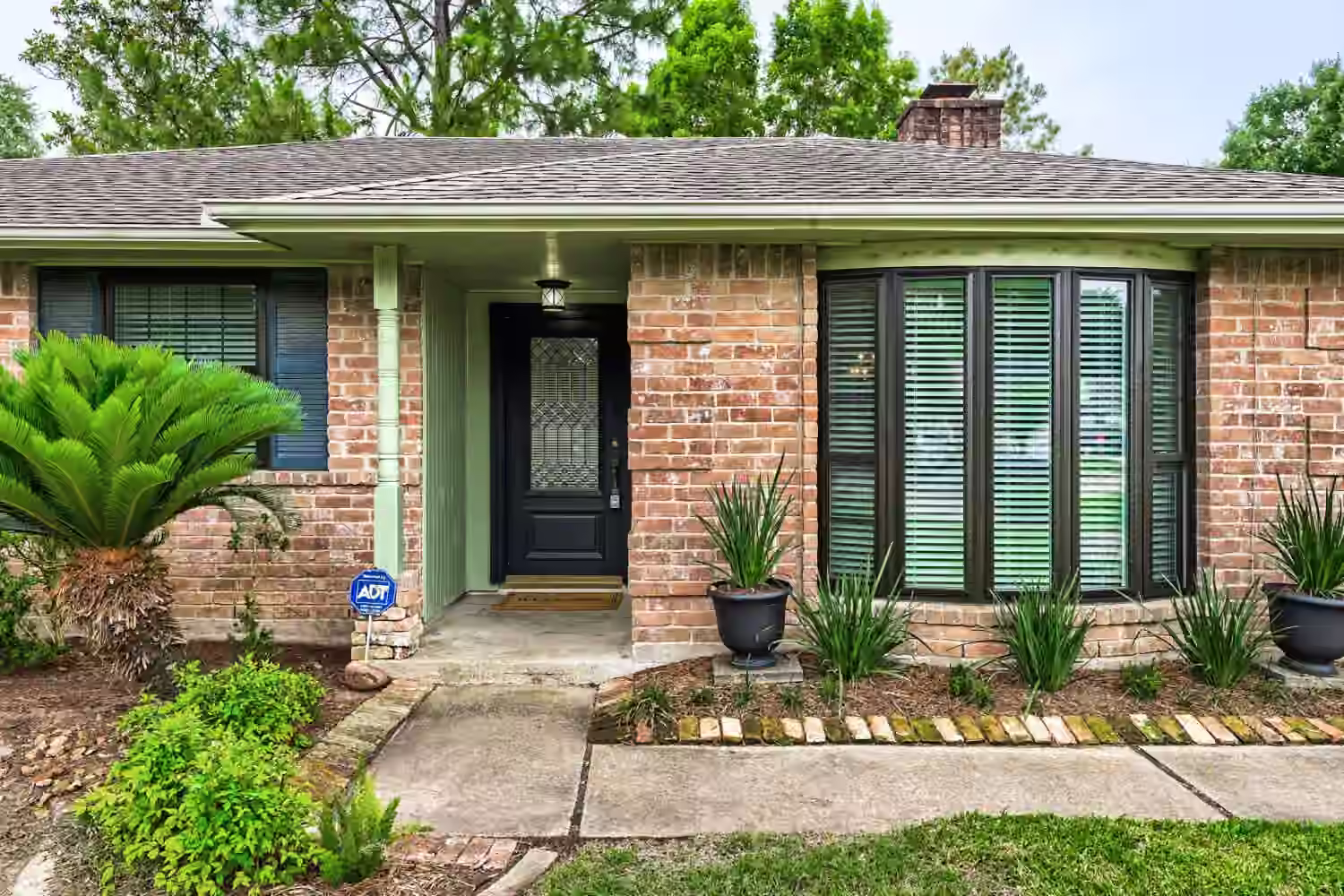 Photo 5 of 11007 Ensbrook Drive, Houston, TX