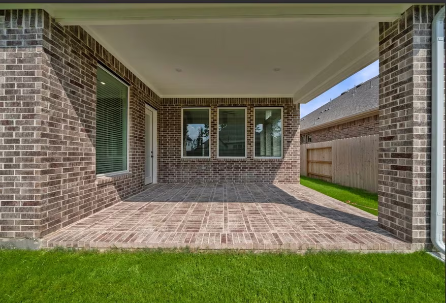 Photo 7 of 30838 Catlin Creek Drive, Waller, TX