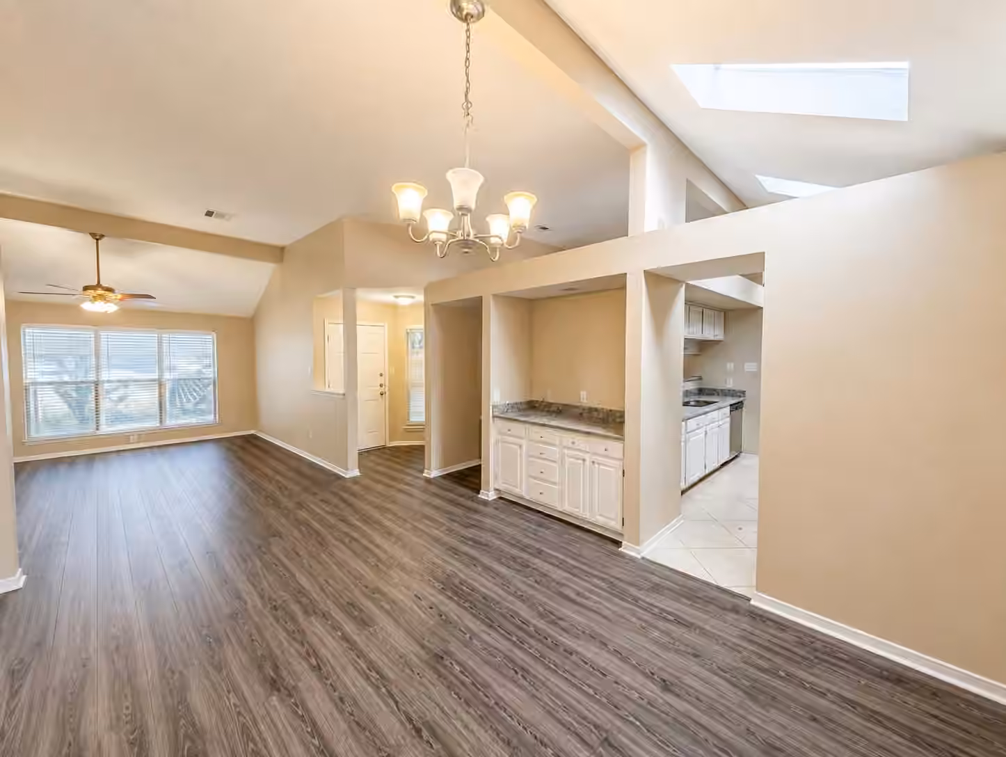 Photo 2 of 13007 Stancliff Oaks Street, Sugar Land, TX