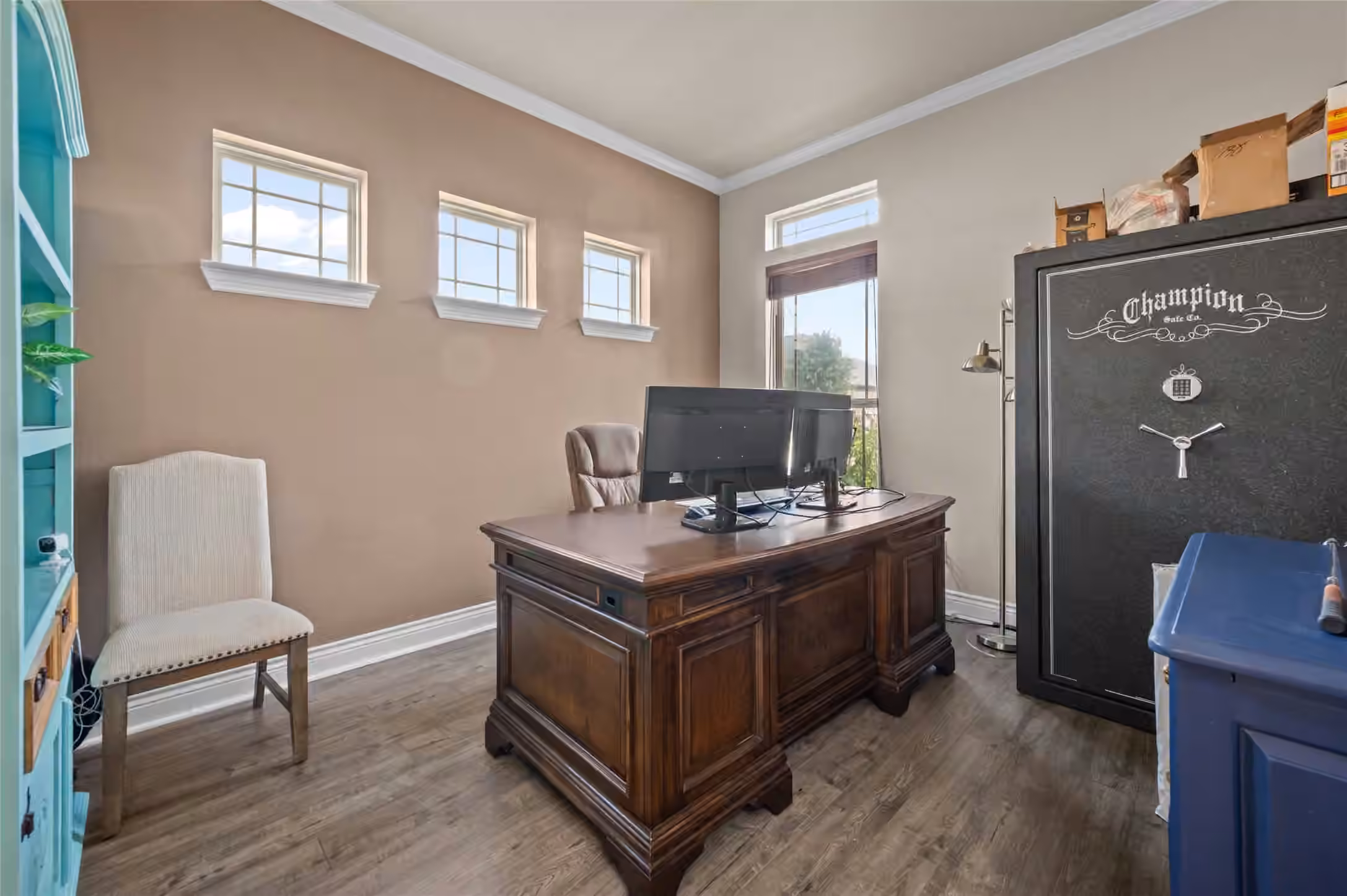 Photo 6 of 12411 Emerald Lane, Mont Belvieu, TX