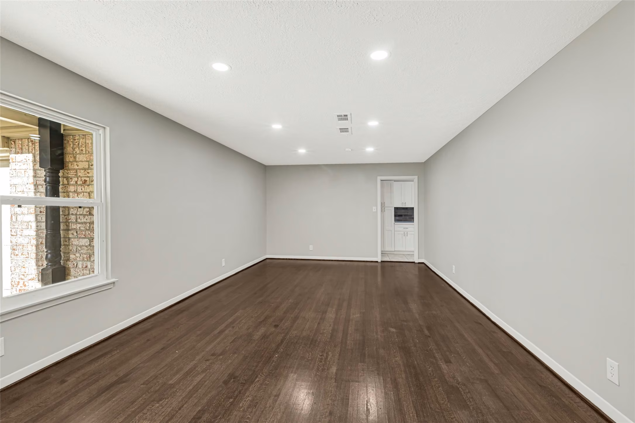 Photo 6 of 231 Ravenhead Drive, Houston, TX