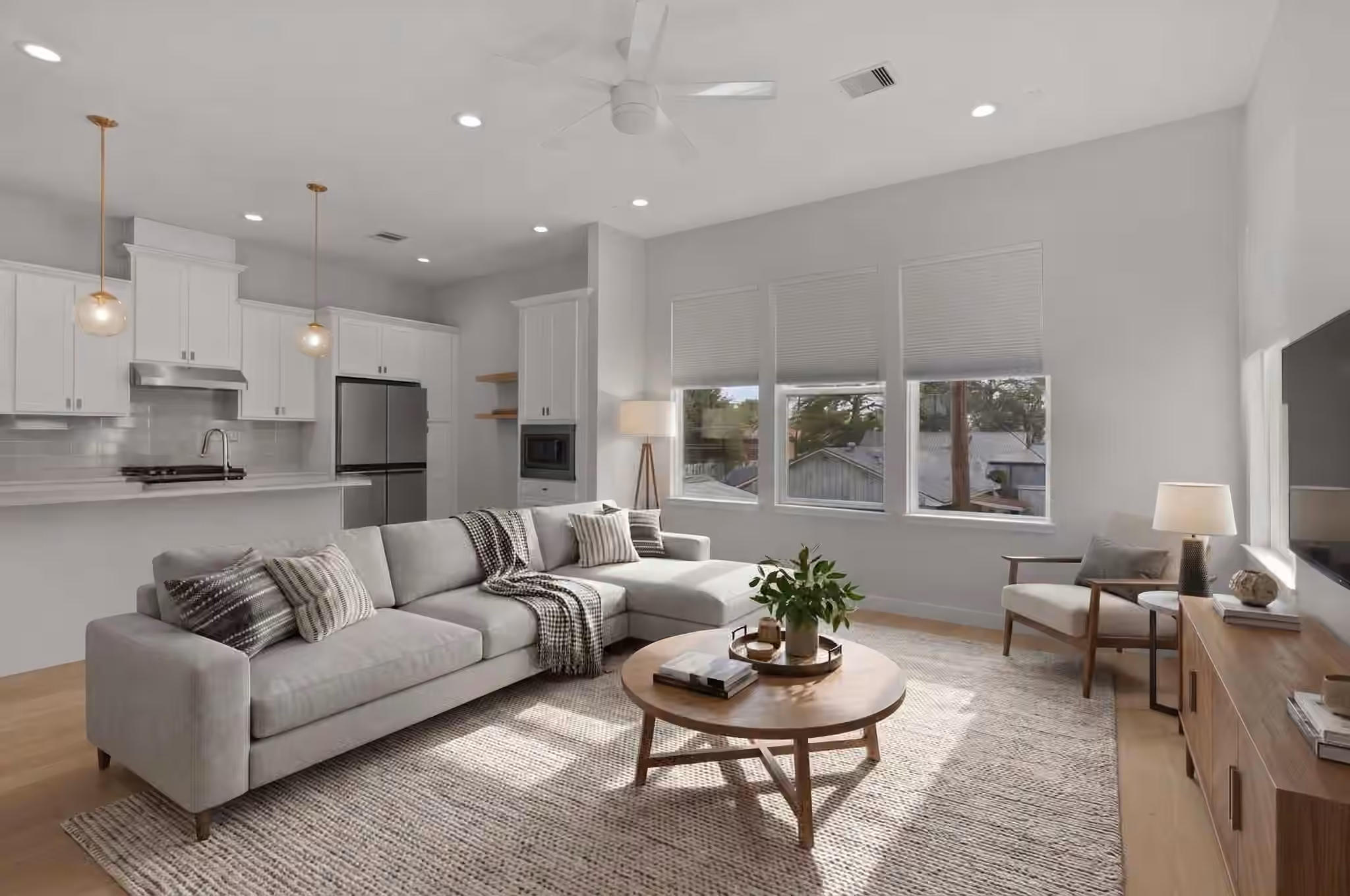Photo 2 of 825 Martin Street, Houston, TX
