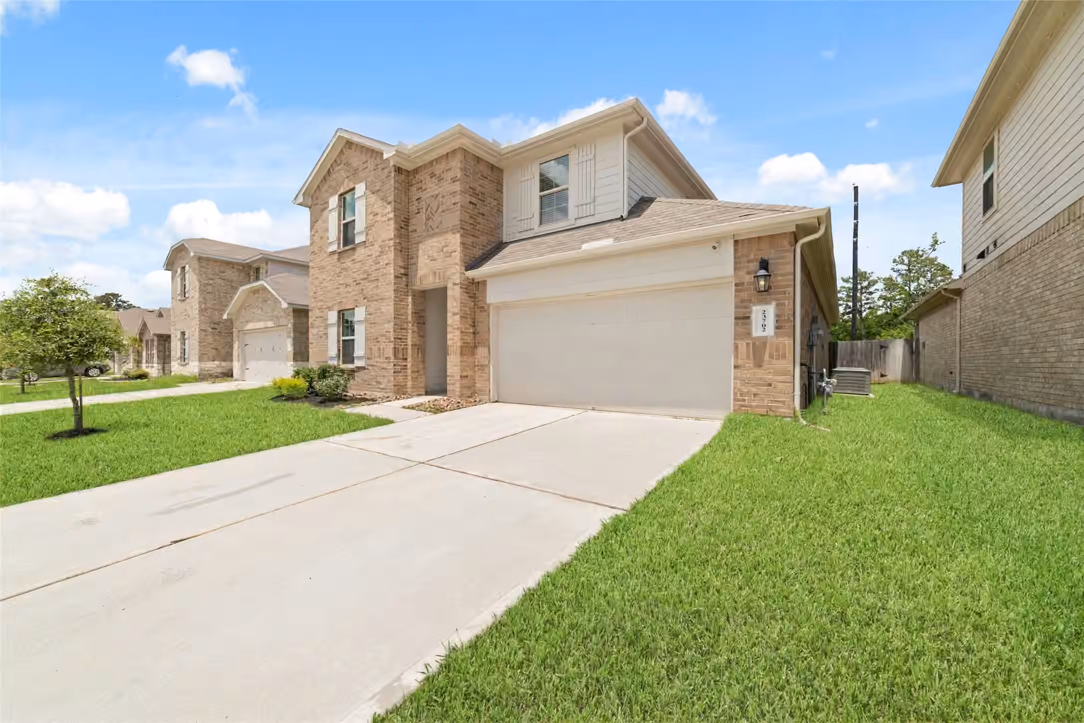 Photo 3 of 23702 Harrow Field Lane, Spring, TX