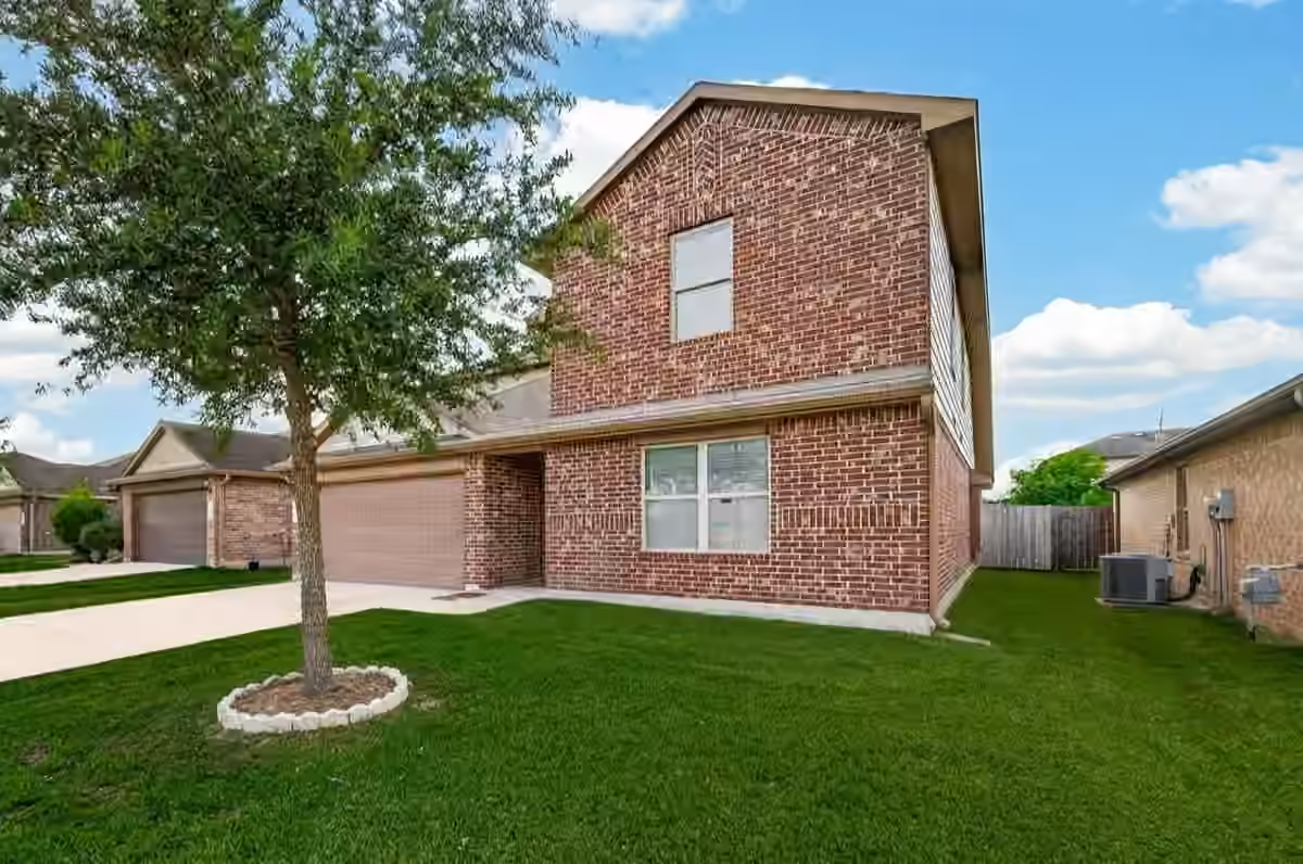 Photo 3 of 9206 Rustling Manor Lane, Richmond, TX