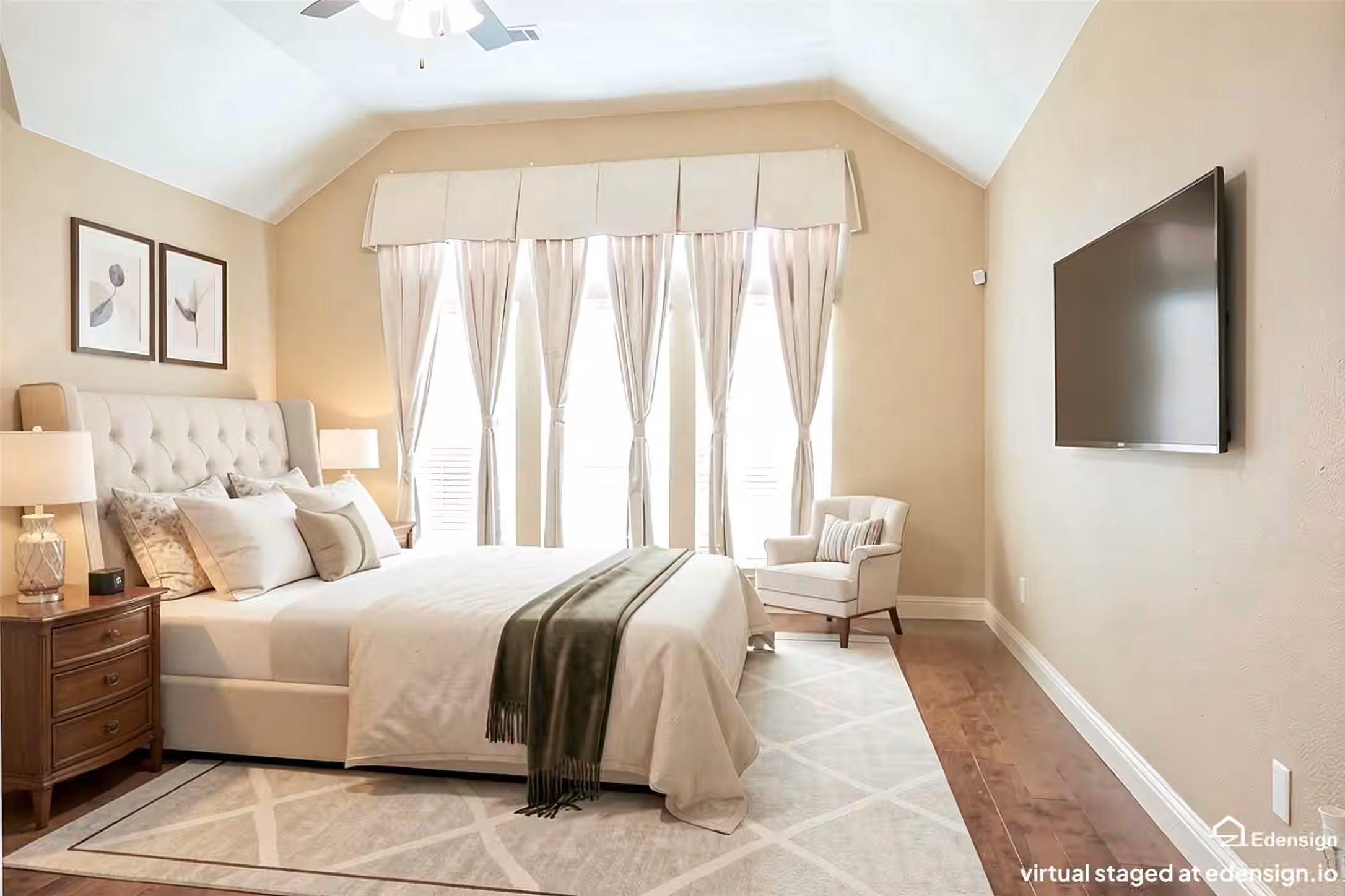 Photo 7 of 10226 N LAUREL BRANCH DRIVE Drive, Houston, TX