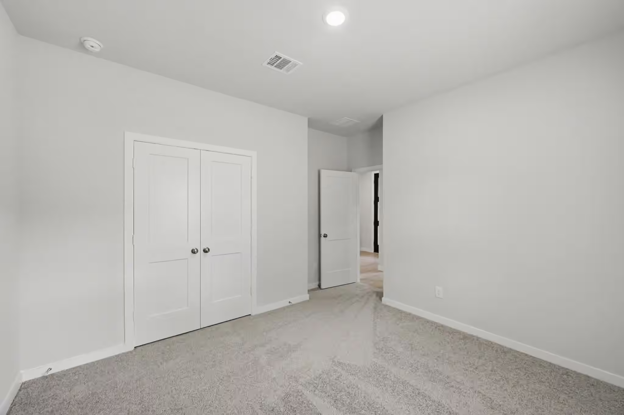 Photo 4 of 1343 Coastal Drive, Dayton, TX