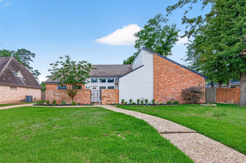 Photo 2 of 3606 Highfalls Drive, Houston, TX