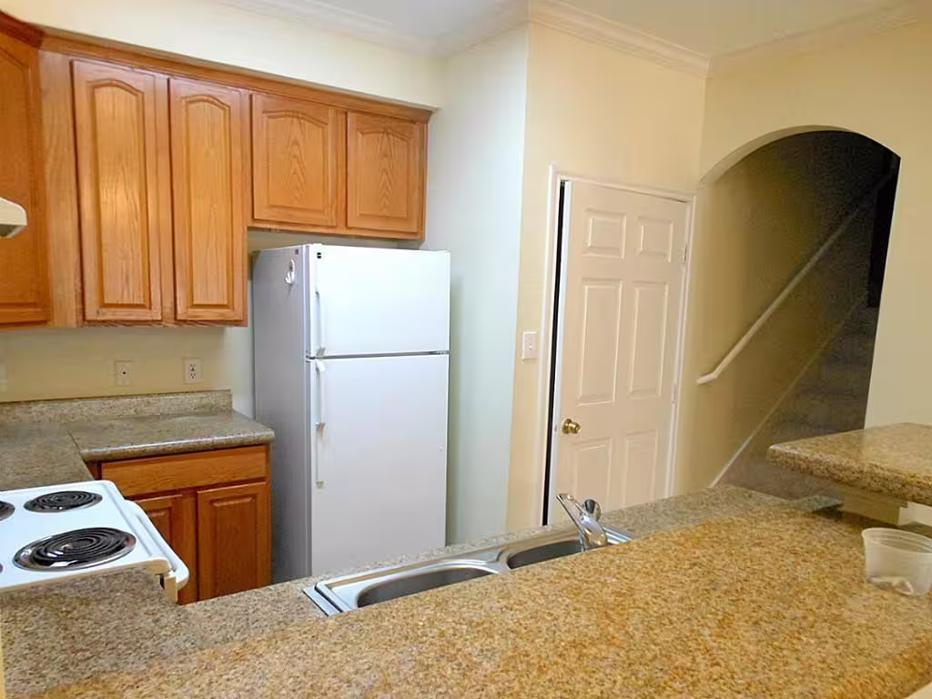 Photo 3 of 9400 Bellaire Boulevard 508, Houston, TX