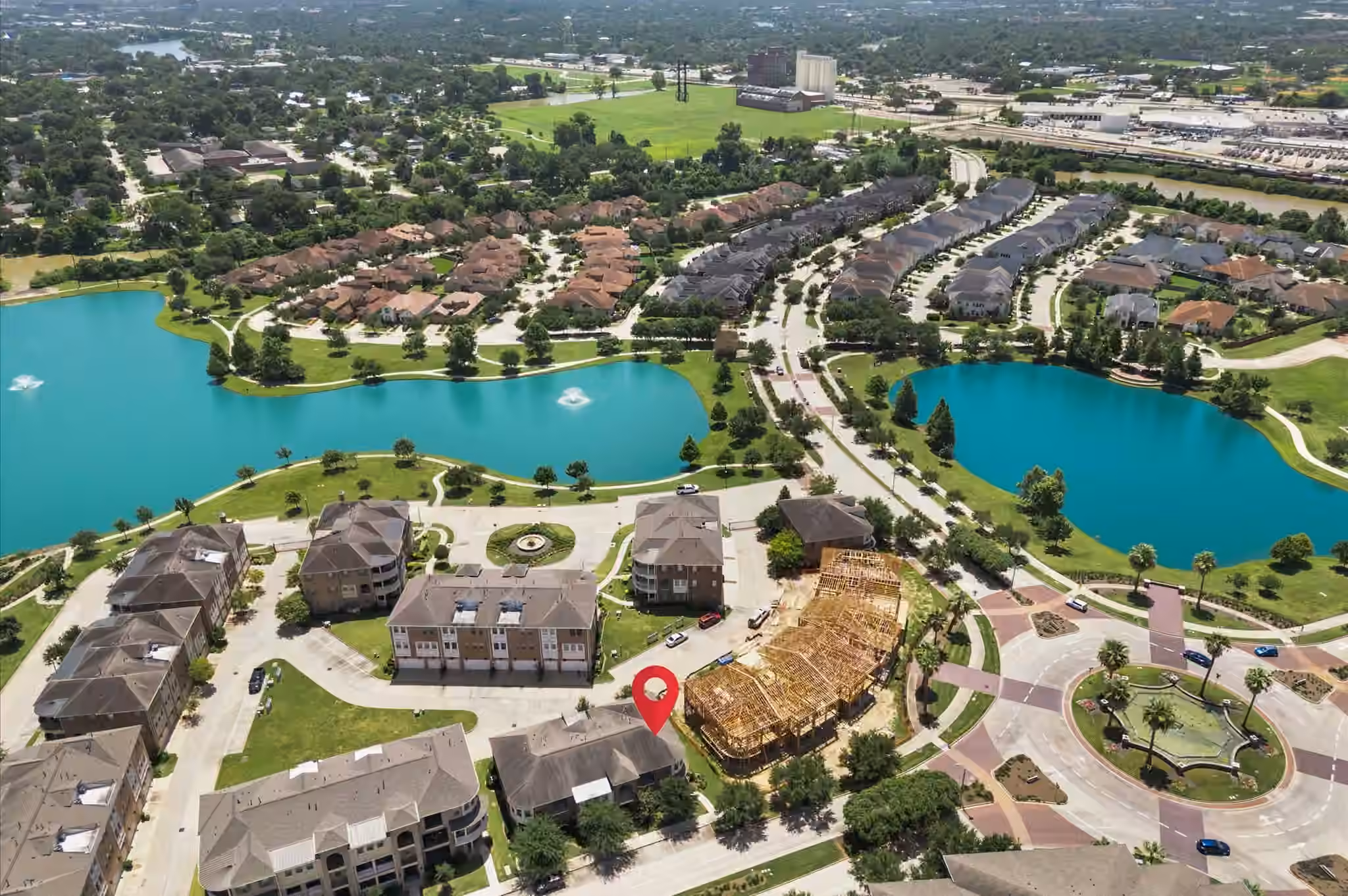 Photo 3 of 118 Stadium Drive, Sugar Land, TX