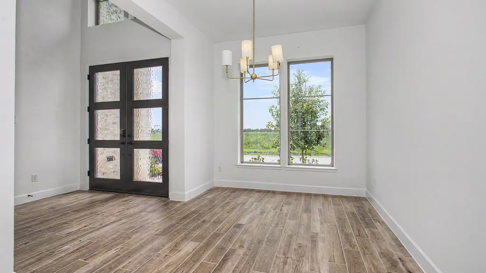 Photo 2 of 4930 Sunrise Avenue, Richmond, TX