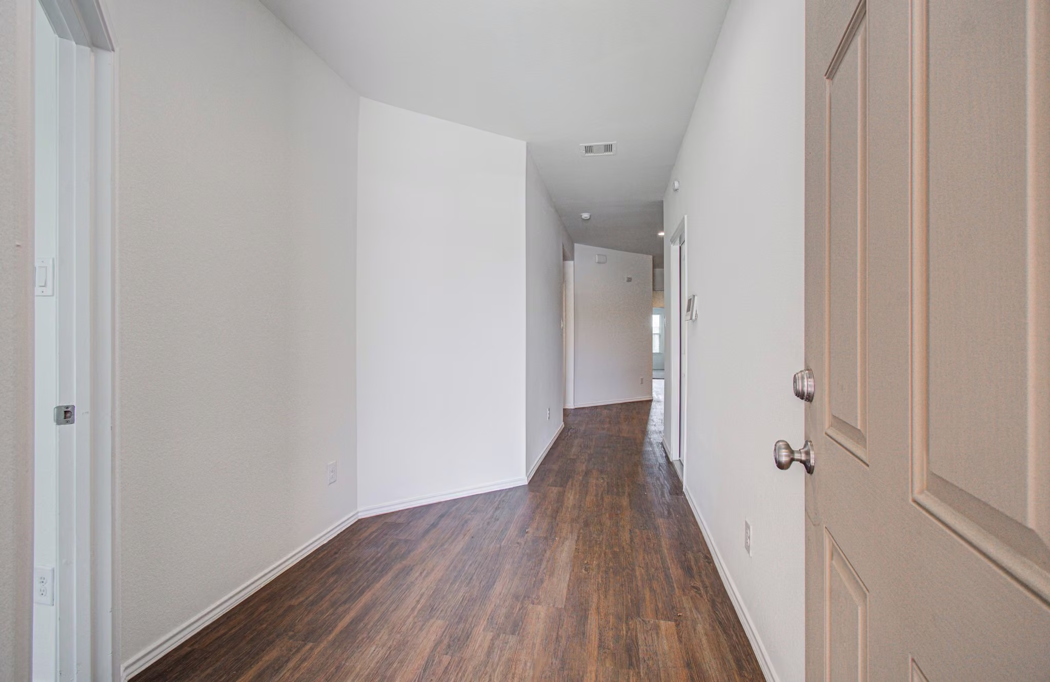 Photo 4 of 15411 Cedro Mesa Court, Channelview, TX
