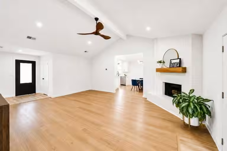 Photo 6 of 12018 Woolford Drive, Houston, TX